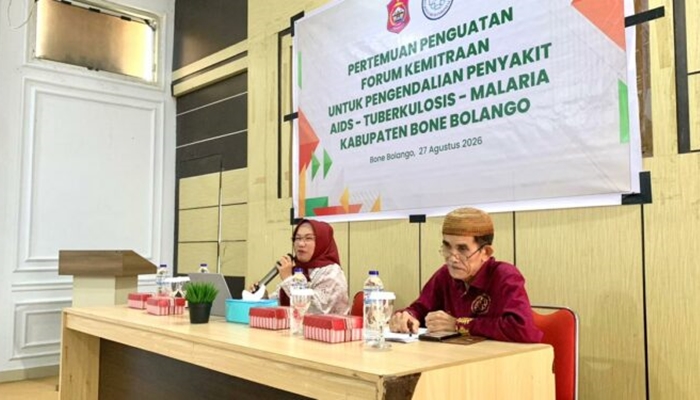 Kepala Bappeda Litbang Bone Bolango, Sri Mulyani Lalijo saat membuka kegiatan Penguatan Forum Kemitraan Program RSSH 2026, Kamis 27 Agustus 2026. [foto:dok/ist]