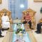 Wakil Ketua DPRD Provinsi Gorontalo, Laode Haimudin mendampingi gubernur, saat menerima kunjungan Dubes UEA. [foto:dok/humas]
