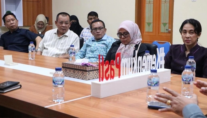 Pertemuan Komisi I DPRD Provinsi Gorontalo, bersama jajaran Kanwil Hukum Provinsi Gorontalo. [foto:dok/kemenkum]