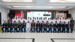 Sekretaris Komisi IV DPRD Provinsi Gorontalo, Moh. Abd. Ghalieb I. Lahidjun mewakili pimpinan menghadiri pengukuhan Paskibraka 2026. [foto;dok/humas]