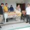 Jajaran Komisi IV DPRD Provinsi Gorontalo saat berbincang bersama penerima bantuan. [foto:dok/humas]