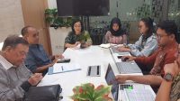 Komisi III DPRD Provinsi Gorontalo saat pertemuan dengan sejumlah pejabat Kementerian PU. [foto:dok/humas]
