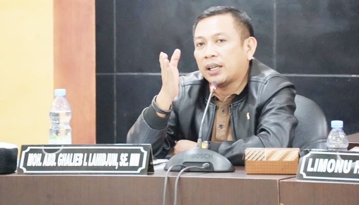 Ketua FPG DPRD Provinsi Gorontalo, Moh. Abd. Ghalieb Lahidjun. [foto:dok]