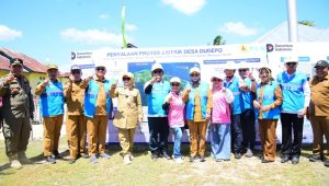 Ketua DPRD Provinsi Gorontalo, Idrus MT. Mopili hadir pada peresmian Penyalaan Jaringan Listrik di Pulau Dudepo, Senin 3 Agustus 2026. [foto:dok/humas]