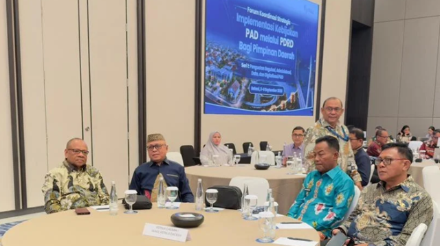 Bupati Gorontalo, Sofyan Puhi menghadiri Forum Koordinasi Strategis Implementasi Kebijakan PAD dari PDRD yang digelar Direktorat Jenderal Bina Keuangan Daerah Kementerian Dalam Negeri di Hotel Four Points, Bekasi, Jawa Barat, 2 hingga 4 September 2026. [foto:dok/humas]