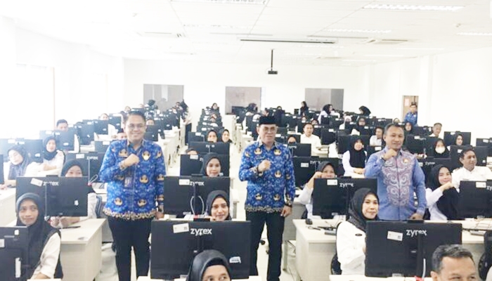 Sekda Bone Bolango, Iwan Mustapa saat membuka kegiatan Profiling ASN Pemerintah Kabupaten Bone Bolango di UPT BKN Gorontalo, Kamis 17 September 2026. [foto:dok/humas]