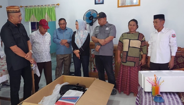 Kunjungan Komisi II DPRD Provinsi Gorontalo ke Desa Lamu, Batudaa Pantai. [foto:dok/pendamping komisi]