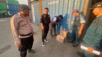 Tiga dos Miras jenis Cap Tikus diamankan petugas di Pelabuhan Gorontalo. [foto:dok/humas]