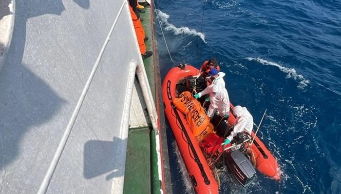 Operasi SAR KM Virgo Transport 8 di perairan Masalembo, Laut Jawa.[foto:dok/afo/handout/basarnas]