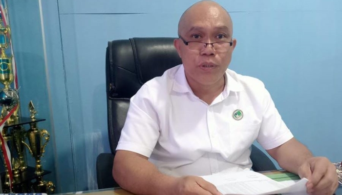 Direktur Perumda Ake U Banua, Teguh P. Salainti. [foto:dok/kanalmetro]