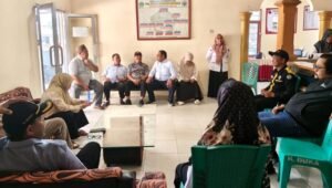 Kunjungan Komisi II DPRD Provinsi Gorontalo di Desa Diloato, Paguyaman. [foto:dok/pendamping komis