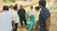 Anggota DPRD Gorontalo Utara, Lukum Diko mendukung dilakukan penghijauan di kawasan Embung Ilangata. [foto:dok/ist]
