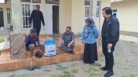 Kunjungan lapangan Komisi II di Desa Pilohayanga. [foto:dok/humas]