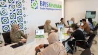 Ilustrasi. Daftar iuran BPJS Kesehatan terbaru kelas 1, 2, 3 yang harus dibayarkan tiap bulannya oleh peserta. [foto:dok]