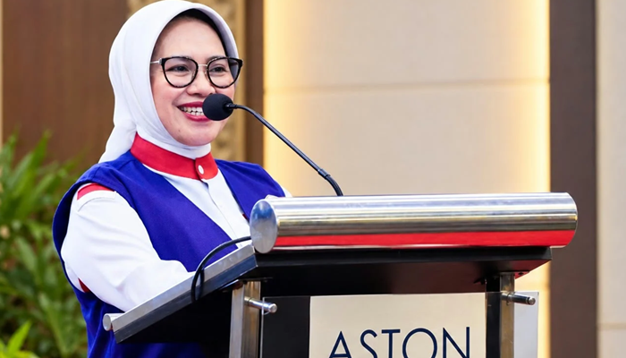 Ny. Maryam Sofyan Puhi