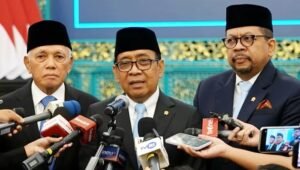 Ketua Dewan Pertimbangan Presiden (Wantimpres), Pratikno (tengah). [foto:dok/setpres]